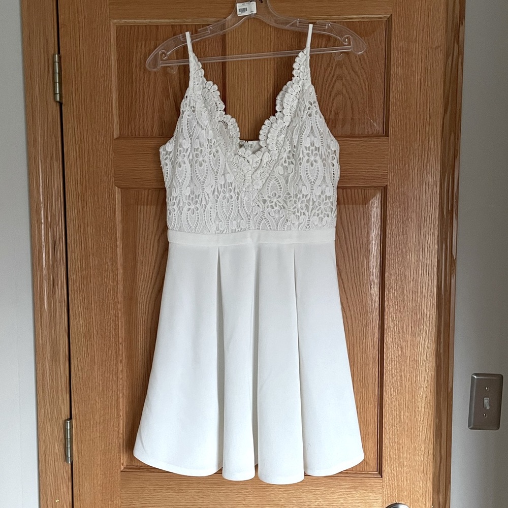 Bridal shower dress size small